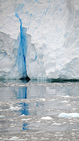 Ice Fault , Cierva cove.